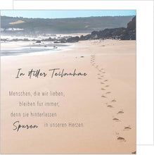 Laden Sie das Bild in den Galerie-Viewer, Edition Seidel Premium quadratische Trauerkarte mit Umschlag. Beileidskarte Karte mit Spruch In stiller Trauer Mitgefühl stille Anteilnahme Abschied herzliches Beileid Sand Meer (TQ143 SW025)