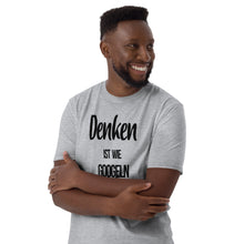 Laden Sie das Bild in den Galerie-Viewer, Kurzärmeliges Unisex-T-Shirt