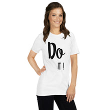 Laden Sie das Bild in den Galerie-Viewer, Kurzärmeliges Unisex-T-Shirt