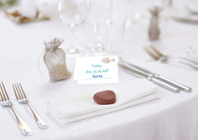 Laden Sie das Bild in den Galerie-Viewer, Edition Seidel Set 50 Premium Tischkarten Platzkarten Namenskarten Kommunion Konfirmation Firmung Hochzeit Geburtstag Taufe Feier Familienfeier Goldhochzeit Diamanthochzeit Fisch - Schön, dass du da bist (20200)