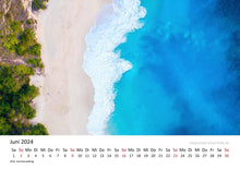 Laden Sie das Bild in den Galerie-Viewer, Edition Seidel Premium Kalender Terra Die Erde von Oben 2024 Format DIN A3 Wandkalender Naturkalender Welt Nadelwald Gletscher Flusslandschaften Tulpenfelder
